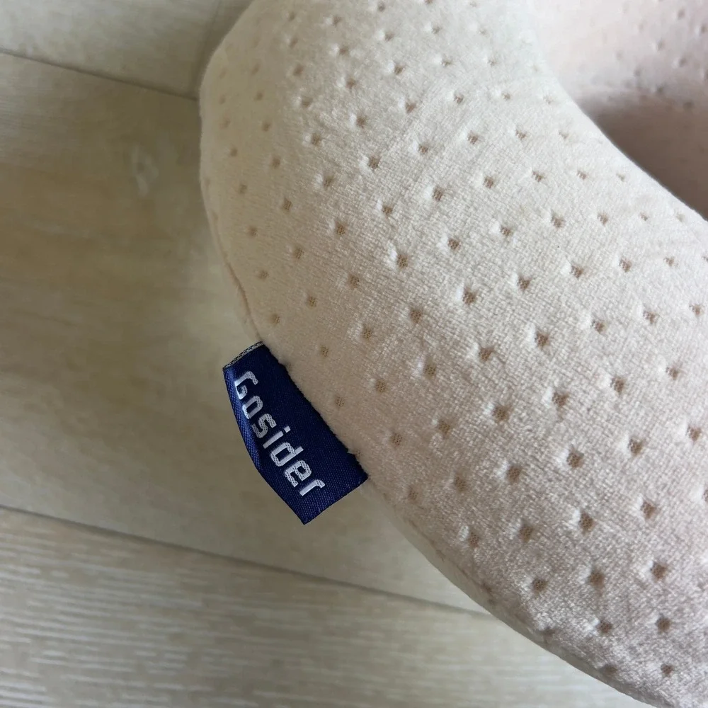 Gosider Plush‎ Travel Neck Pillow Cream Beige Snap Closure Ergonomic Support